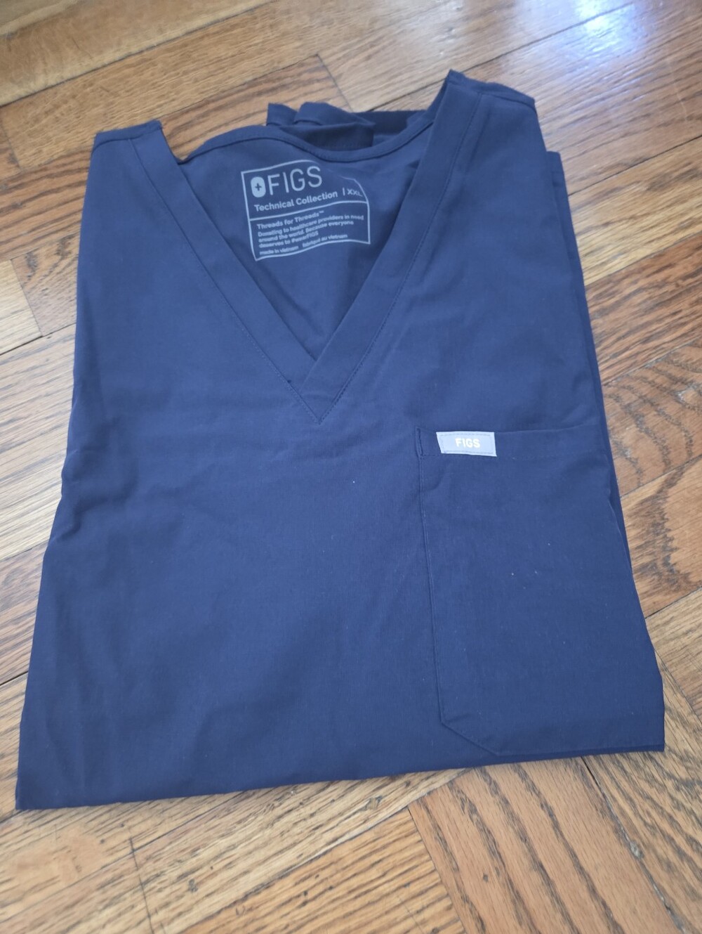 Figs Navy Blue V-Neck 1 pocket scrub top